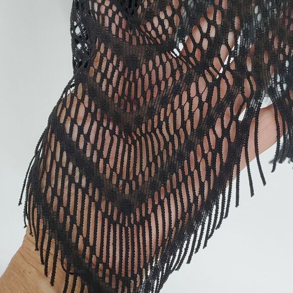 NWT lace satin black‎ blouse. By love _Fire. Size large. Sexy Scalloped hem. - Picture 4 of 12